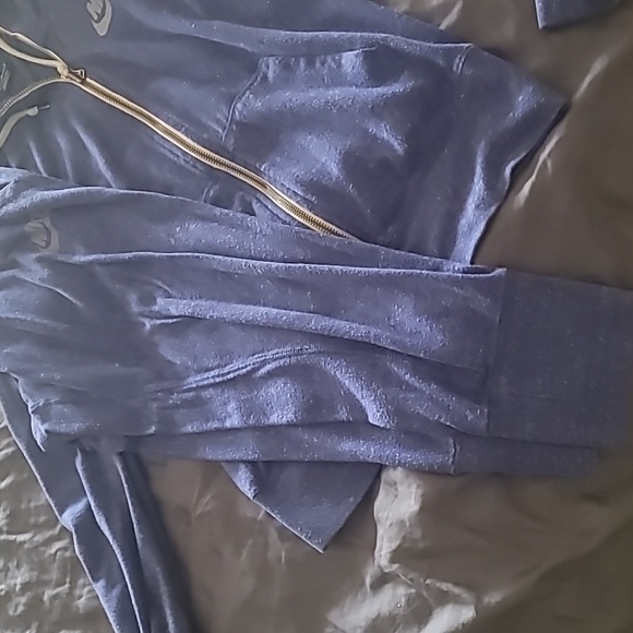 Nike light weight sweats Capri pants - Picture 3 of 4